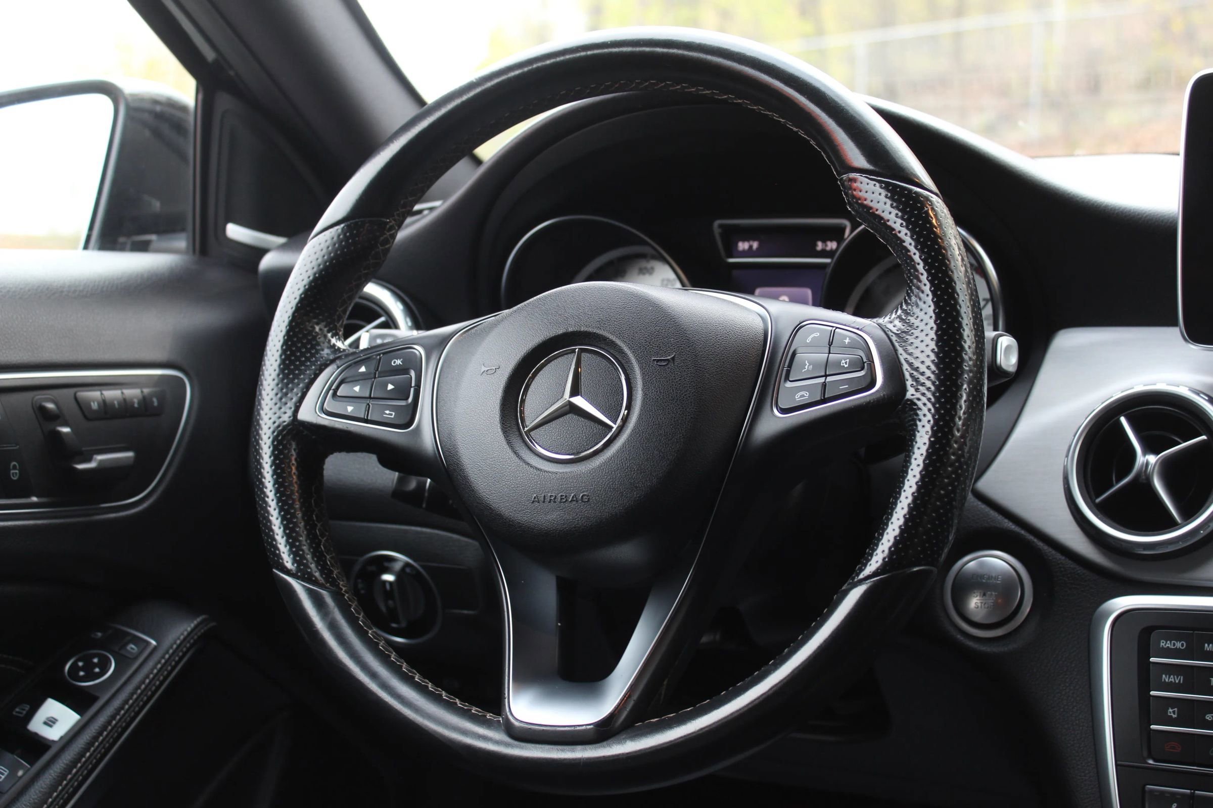 Used 2016 Mercedes-Benz GLA 250 4MATIC image 20