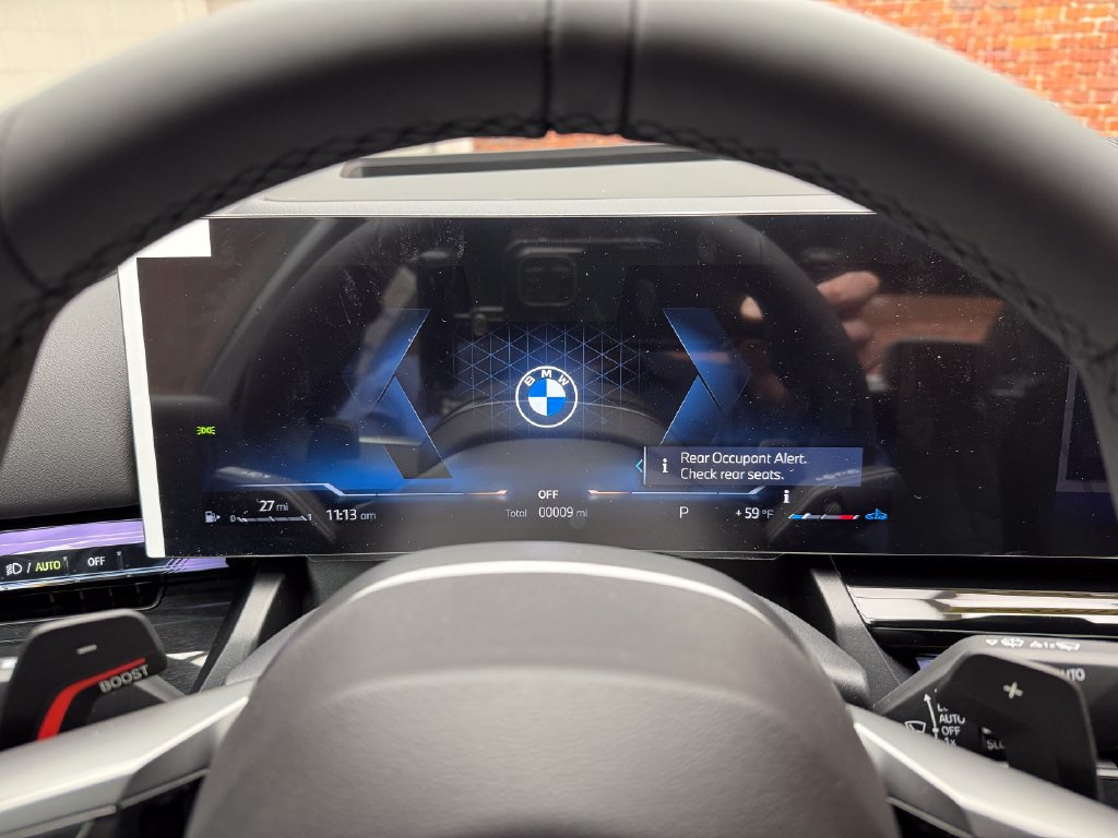 Used 2027 BMW 530i xDrive w/ M Sport Package AWD/4WD image 16