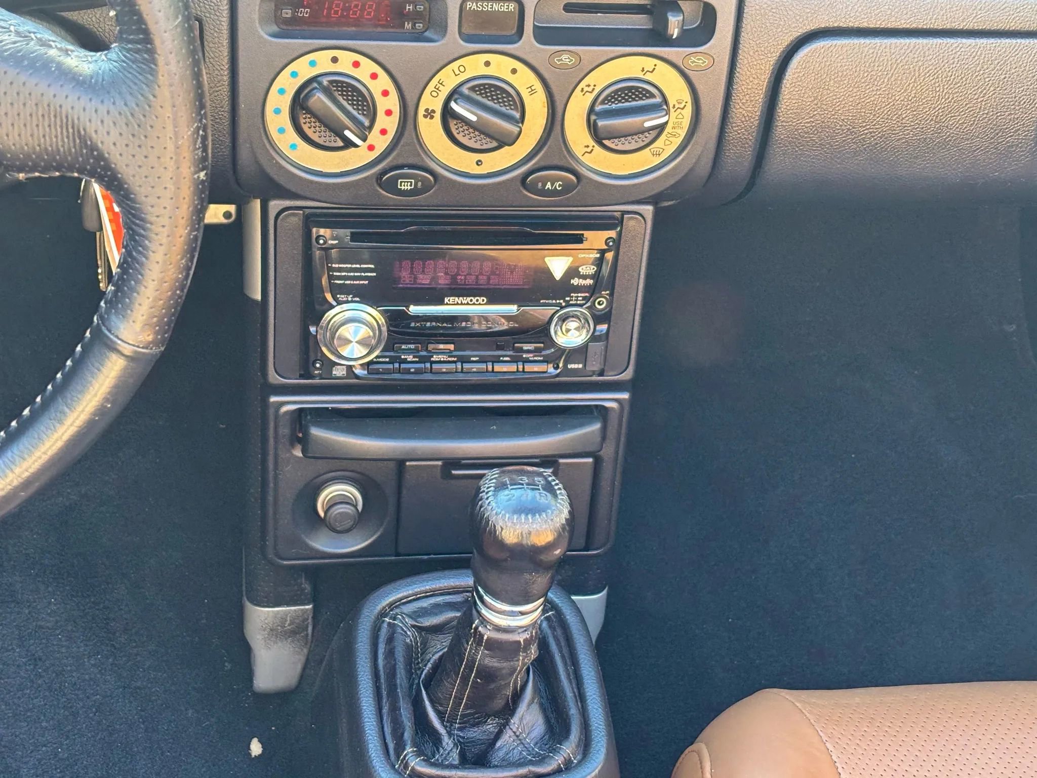 Used 2002 Toyota MR2 image 34