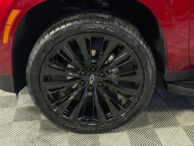 Used 2025 Chevrolet Tahoe High Country image 9