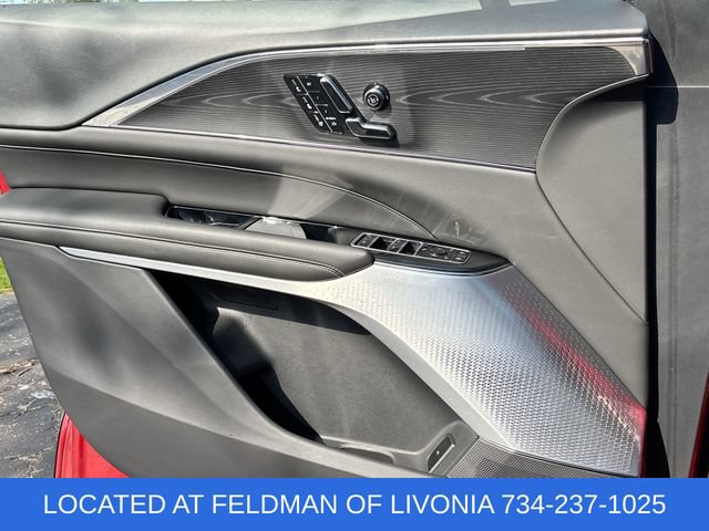 Used 2024 Cadillac Lyriq Sport w/ LPO, Floor Liner Package AWD/4WD image 22