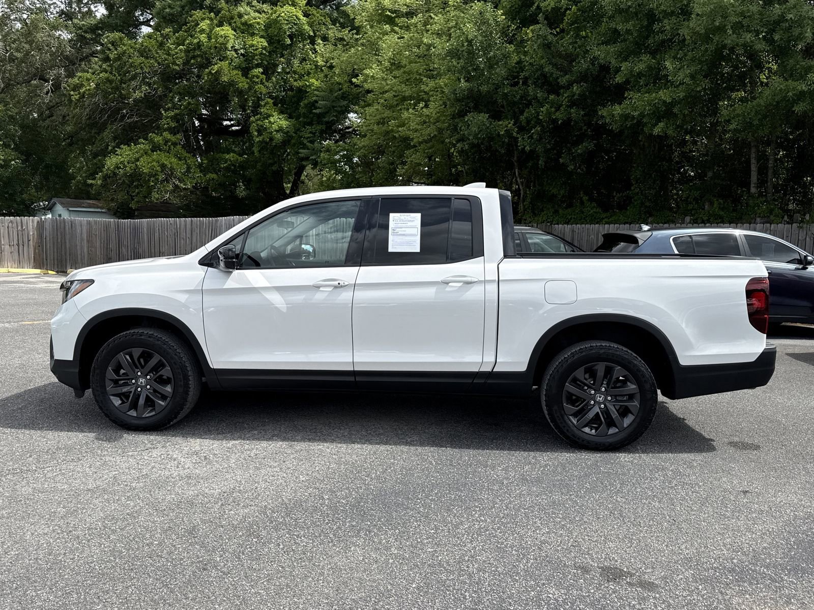 Used 2025 Honda Ridgeline Sport image 2