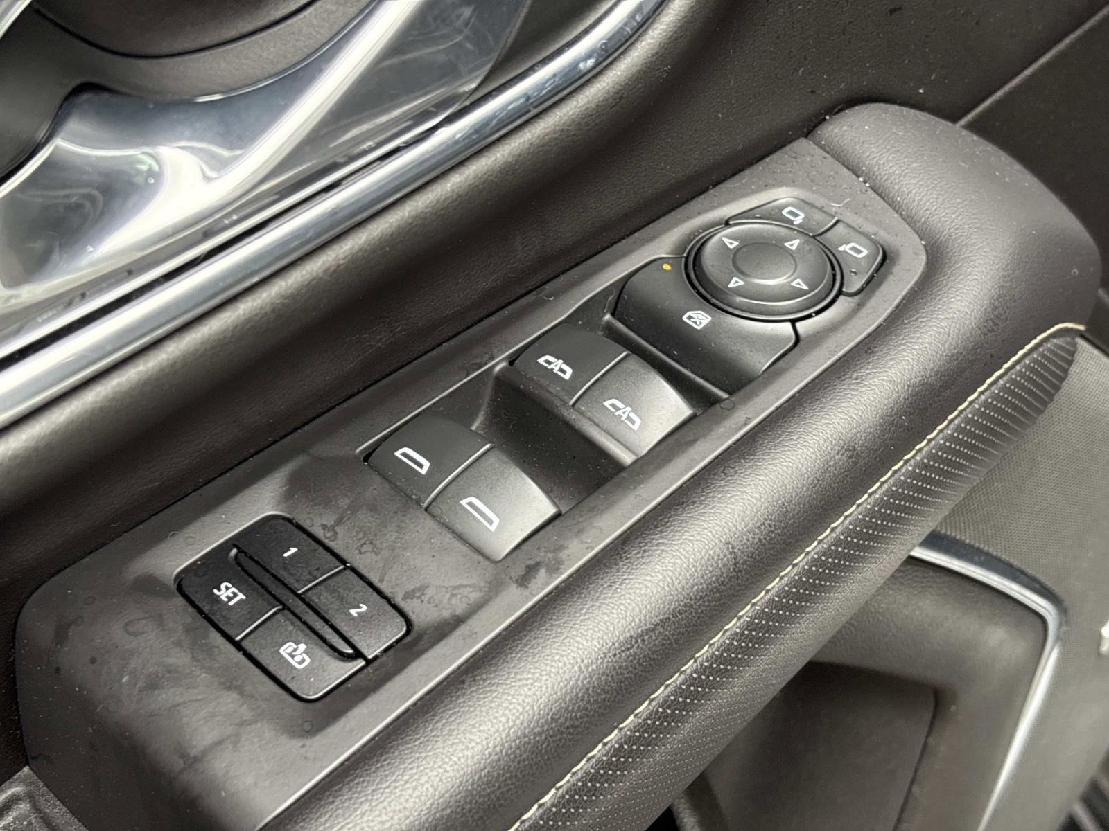 Used 2021 GMC Yukon SLT image 13