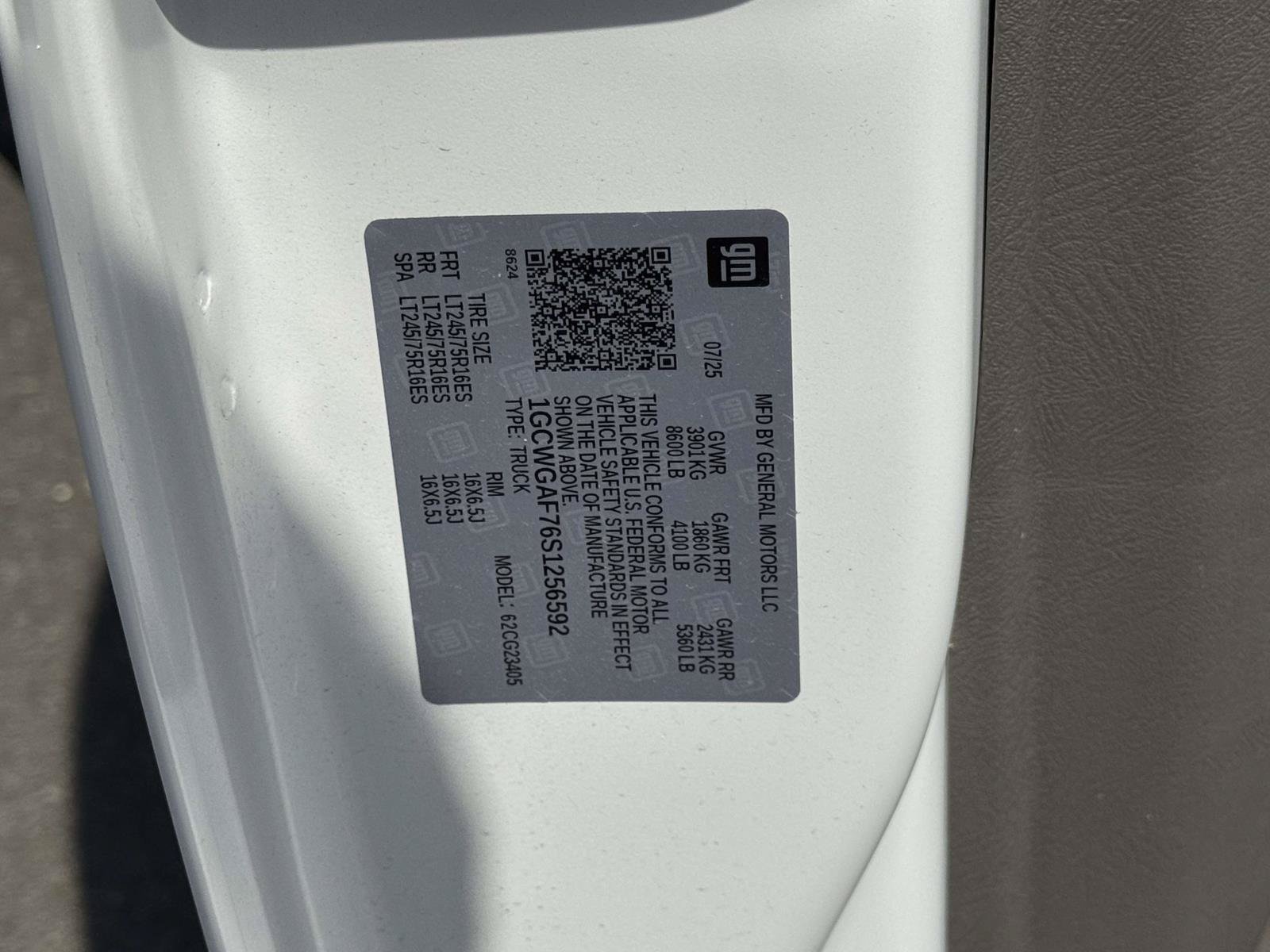 New 2025 Chevrolet Express 2500 w/ Driver Convenience Package RWD image 27