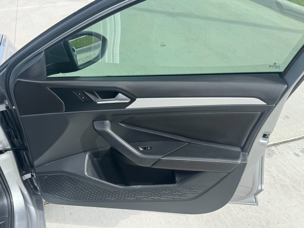 Used 2025 Volkswagen Jetta S FWD image 22
