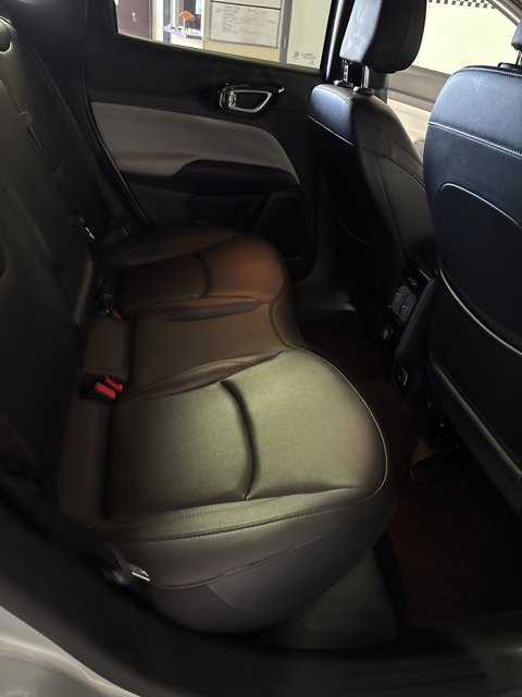 Certified 2024 Jeep Compass Limited image 30