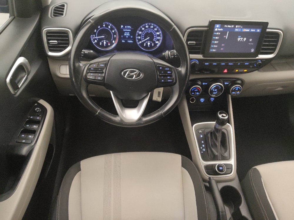 Used 2021 Hyundai Venue SEL FWD image 22