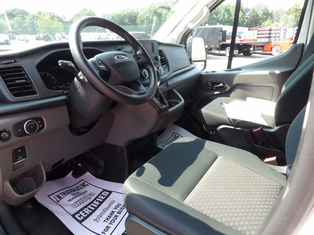 Used 2025 Ford Transit 250 Low Roof w/ Exterior Upgrade Package RWD image 16