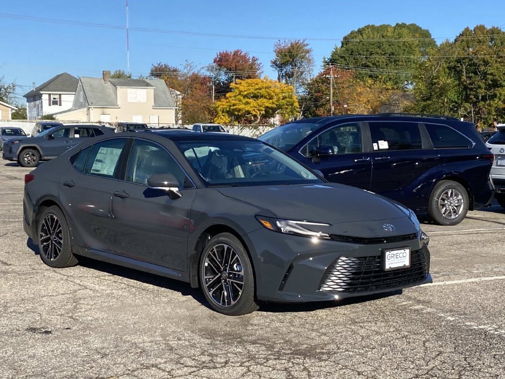 New 2026 Toyota Camry XLE w/ Premium Package