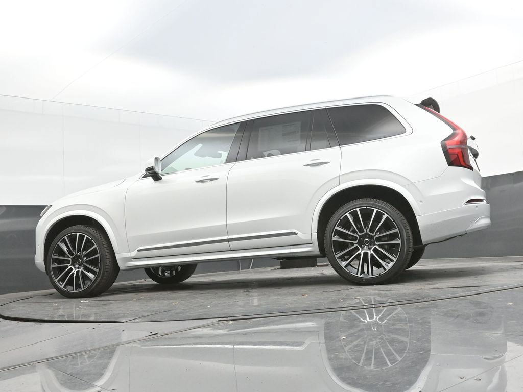 New 2026 Volvo XC90 B6 Plus w/ Protection Package Premier image 32