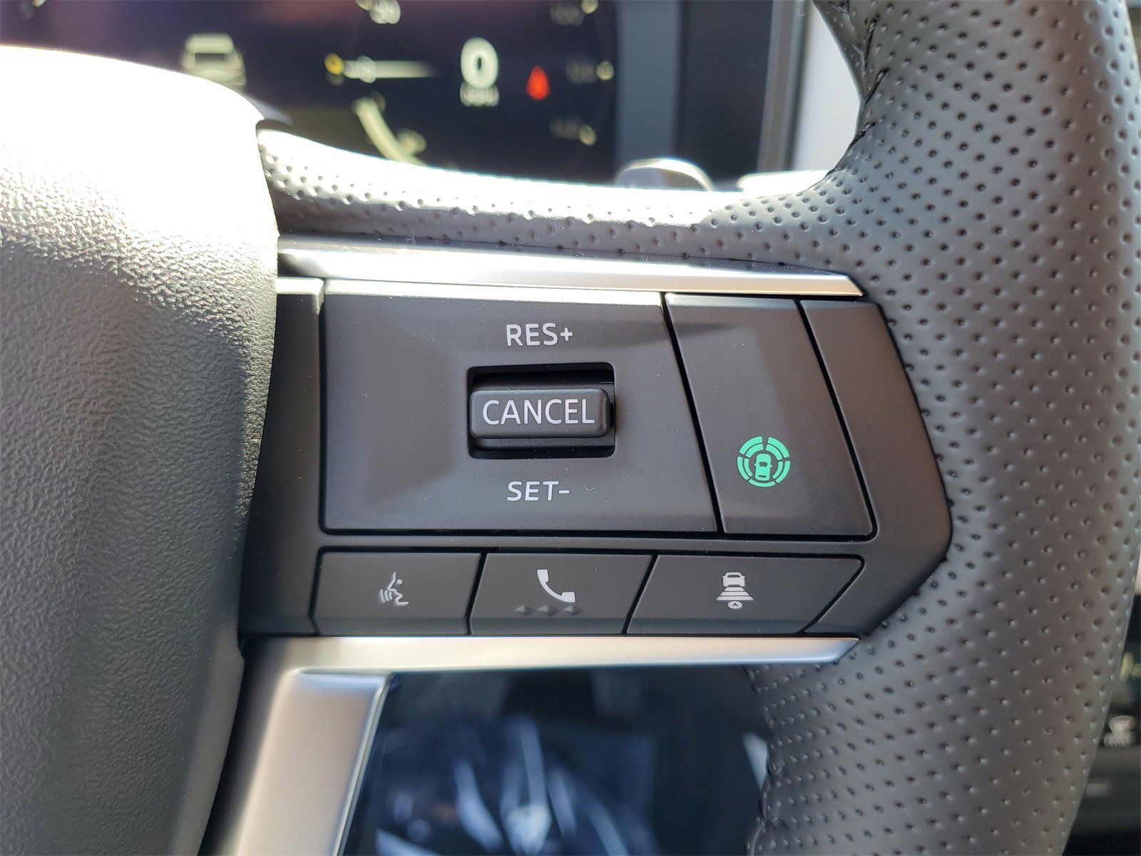 New 2025 Mitsubishi Outlander SE image 13