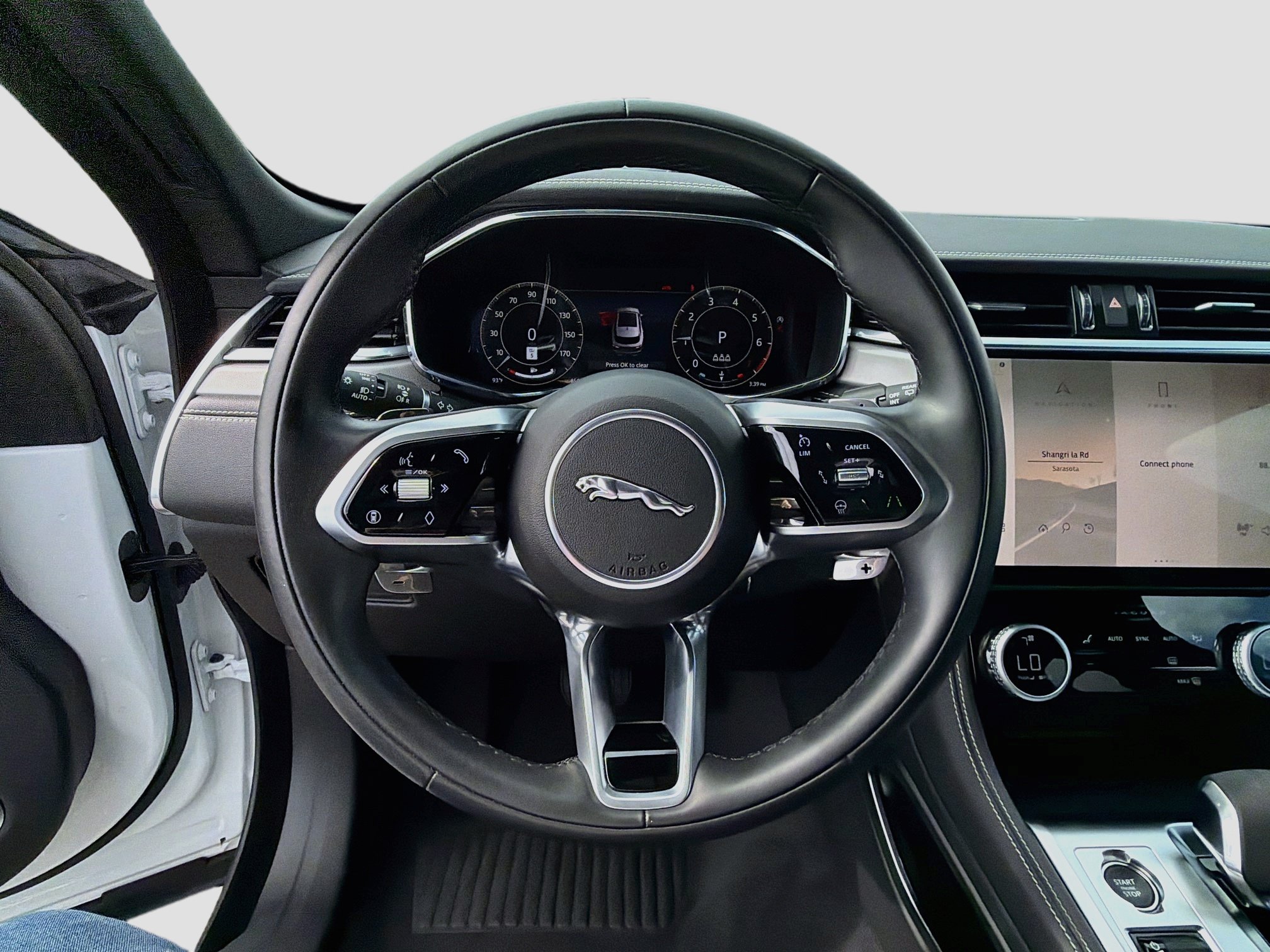 Used 2026 Jaguar F-PACE R-Dynamic S AWD/4WD image 39