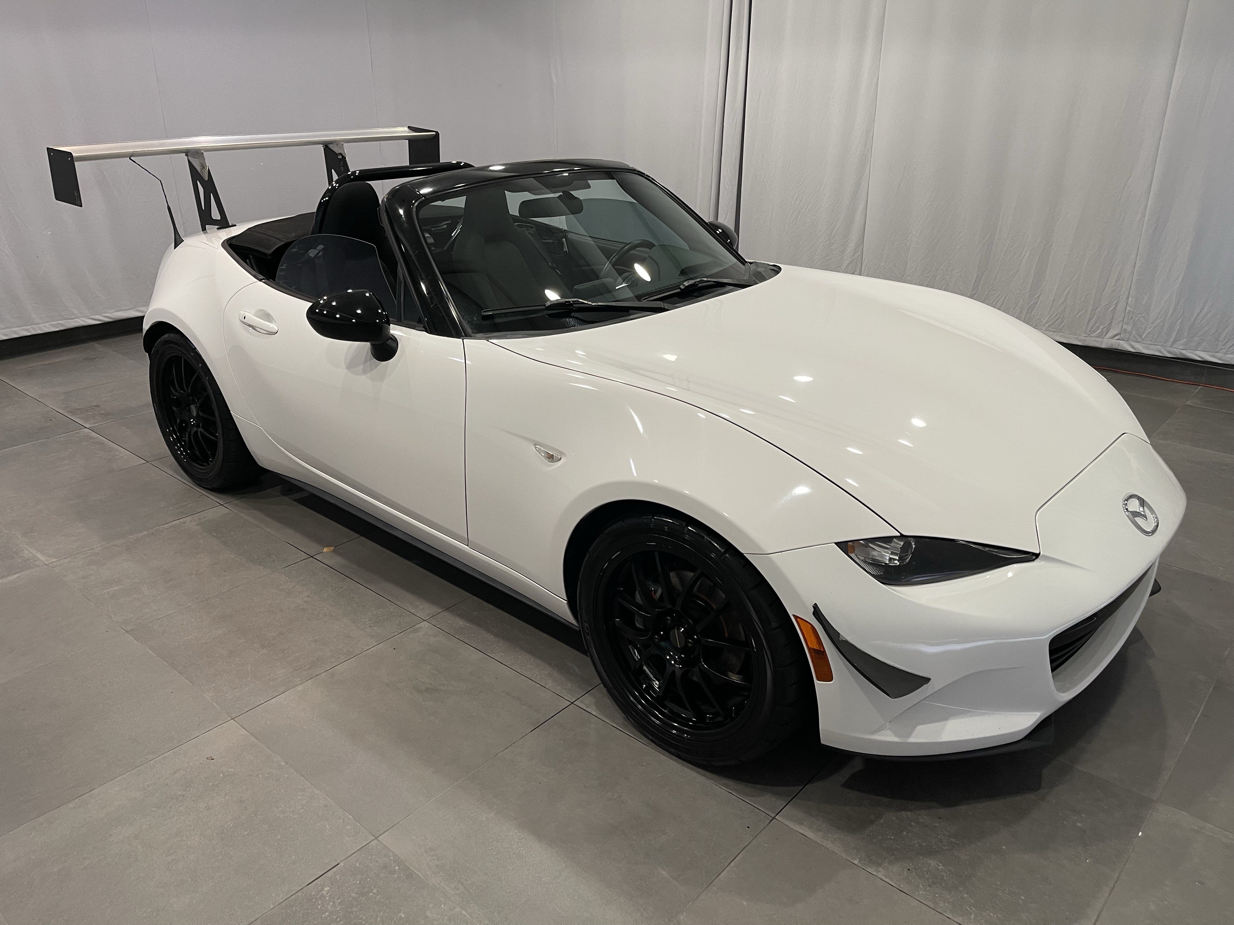 Used 2016 MAZDA MX-5 Miata Sport RWD image 27