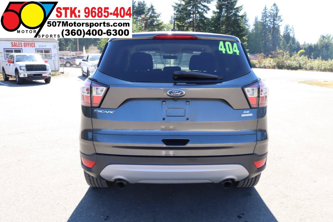 Used 2017 Ford Escape SE FWD image 6