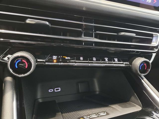 New 2026 Chevrolet Traverse LT image 23