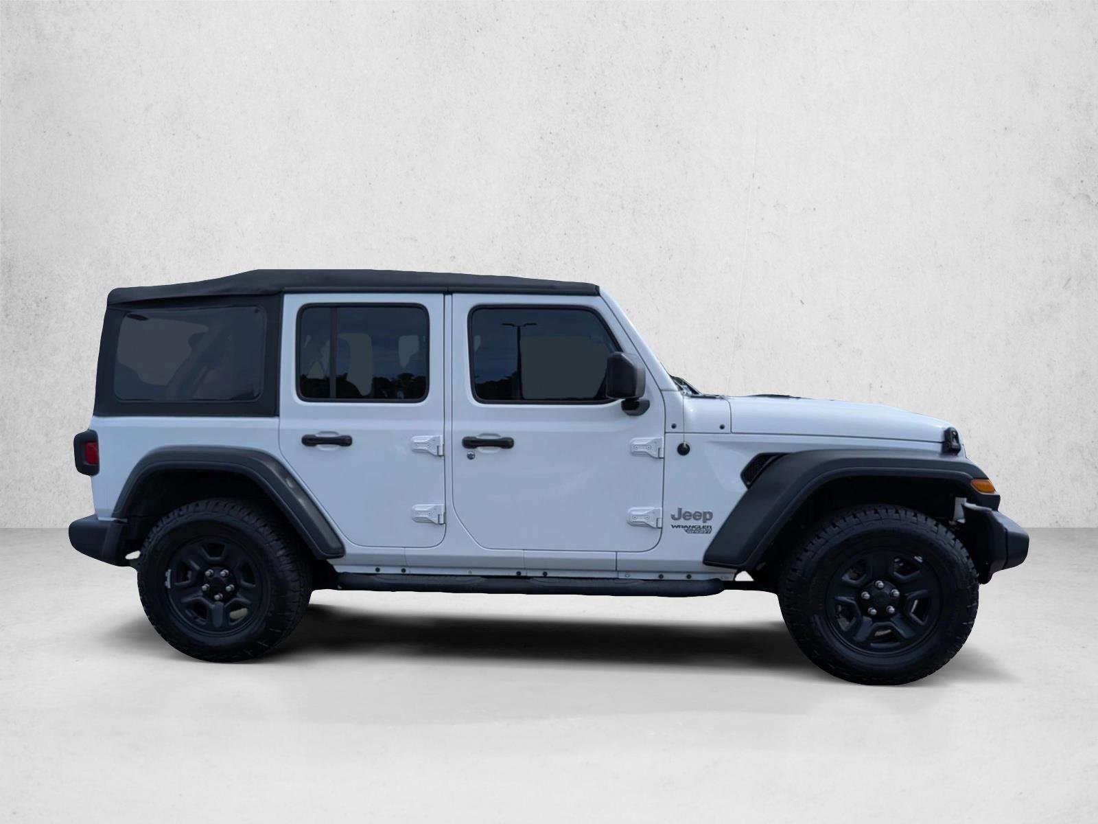 Used 2020 Jeep Wrangler Unlimited Sport AWD/4WD video 4