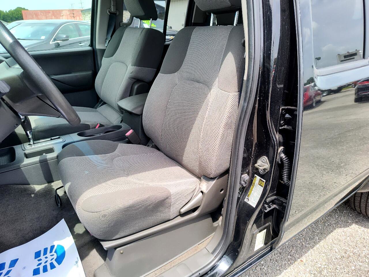 Used 2010 Suzuki Equator Sport image 16