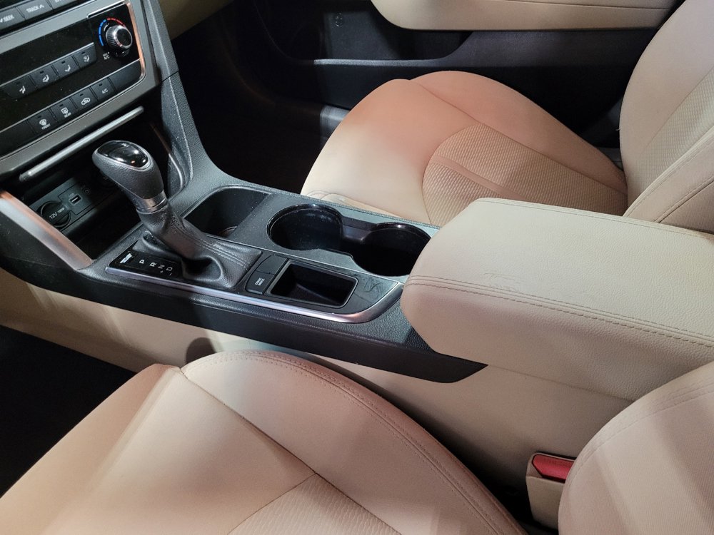 Used 2016 Hyundai Sonata SE FWD image 26