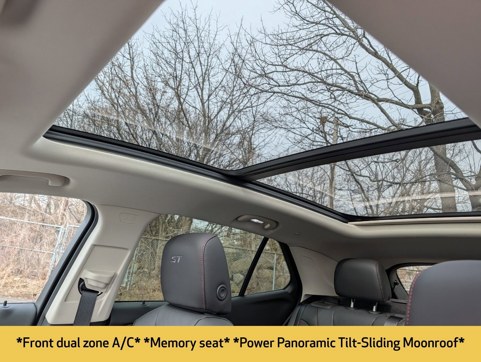 Used 2023 Buick Envision Essence w/ Sport Touring Package AWD/4WD image 5