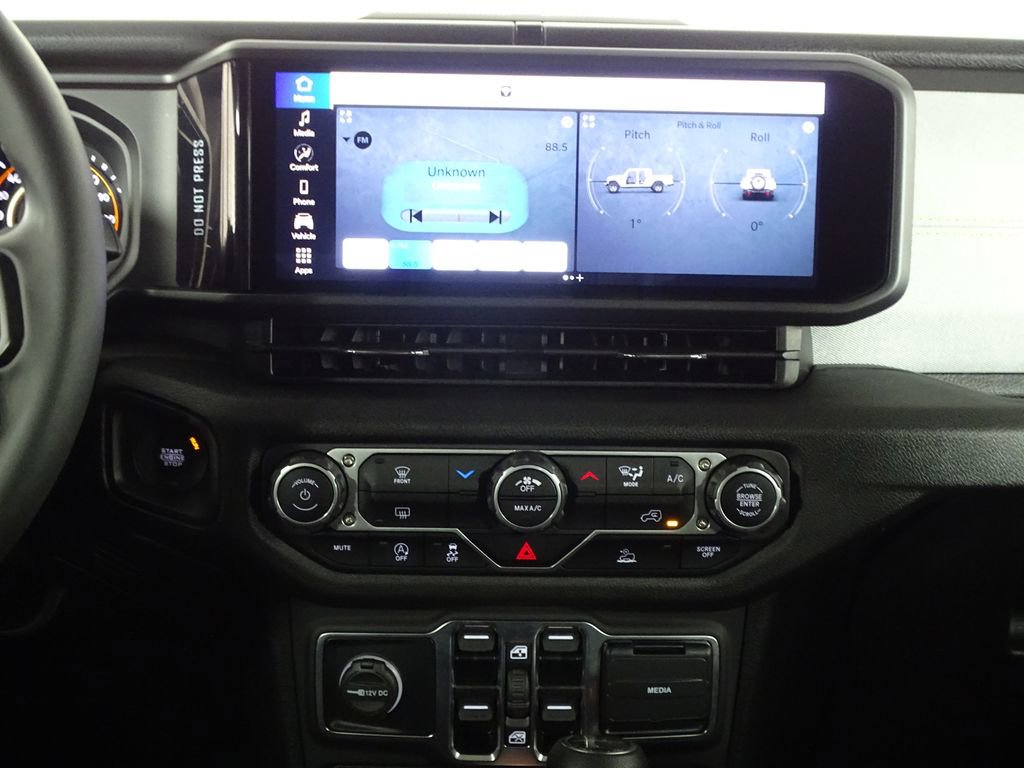 Used 2025 Jeep Gladiator Sport image 22