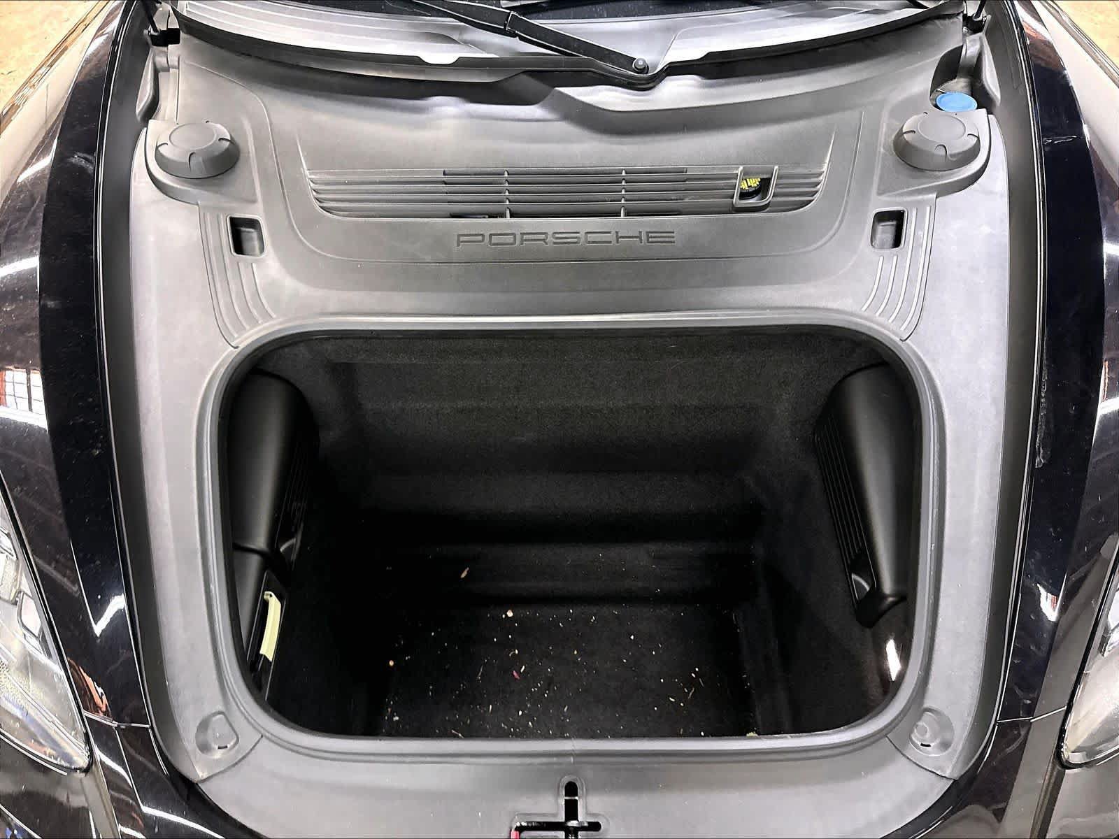 Used 2024 Porsche 718 Boxster RWD image 32