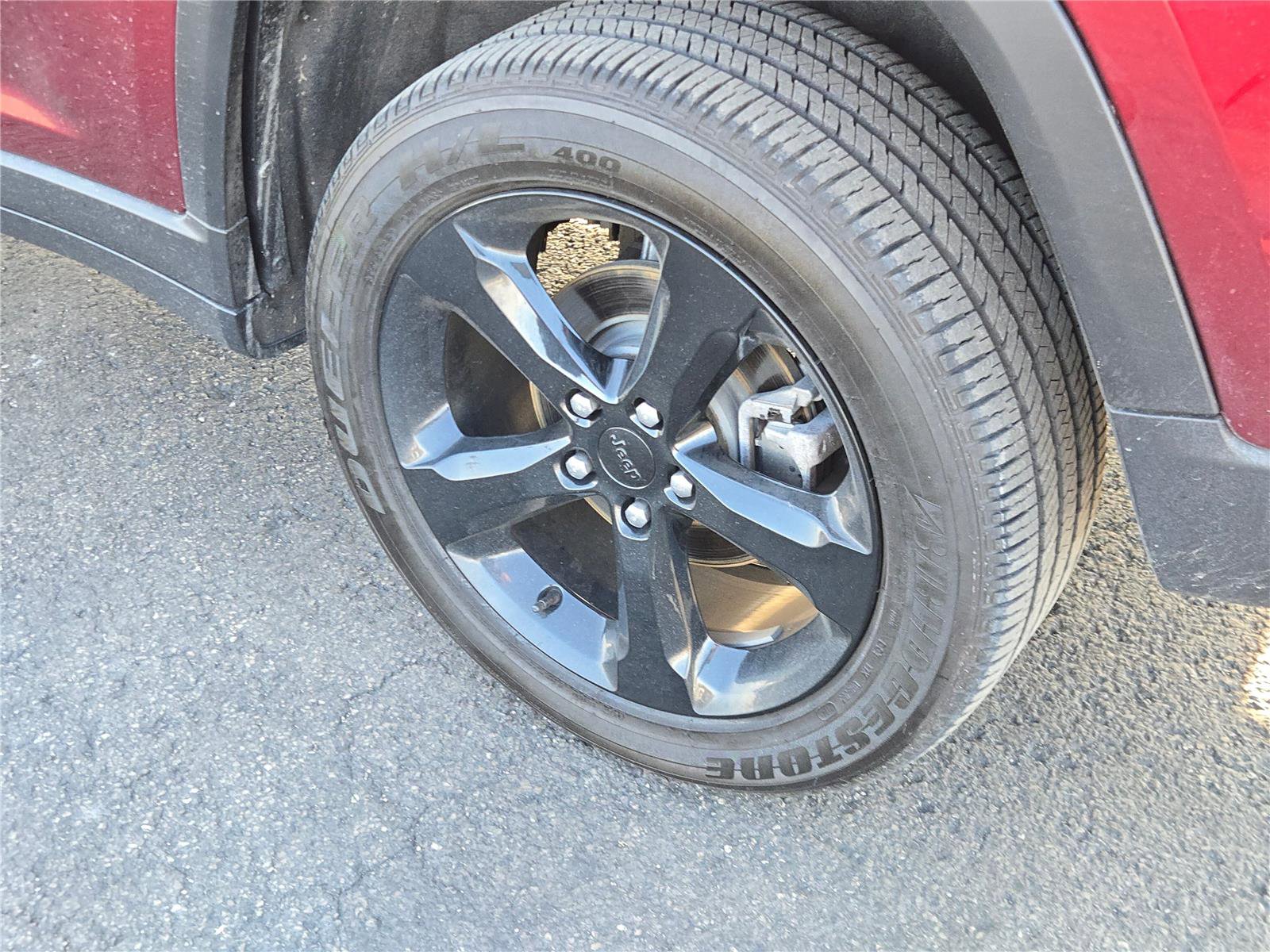 Certified 2024 Jeep Grand Cherokee Altitude image 19