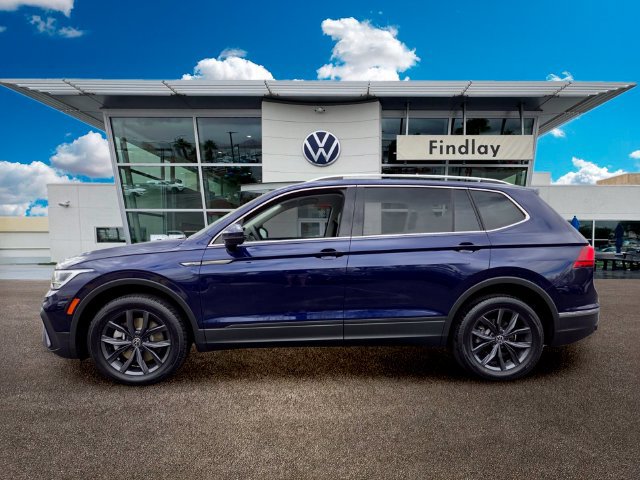 Used 2022 Volkswagen Tiguan SE FWD image 3