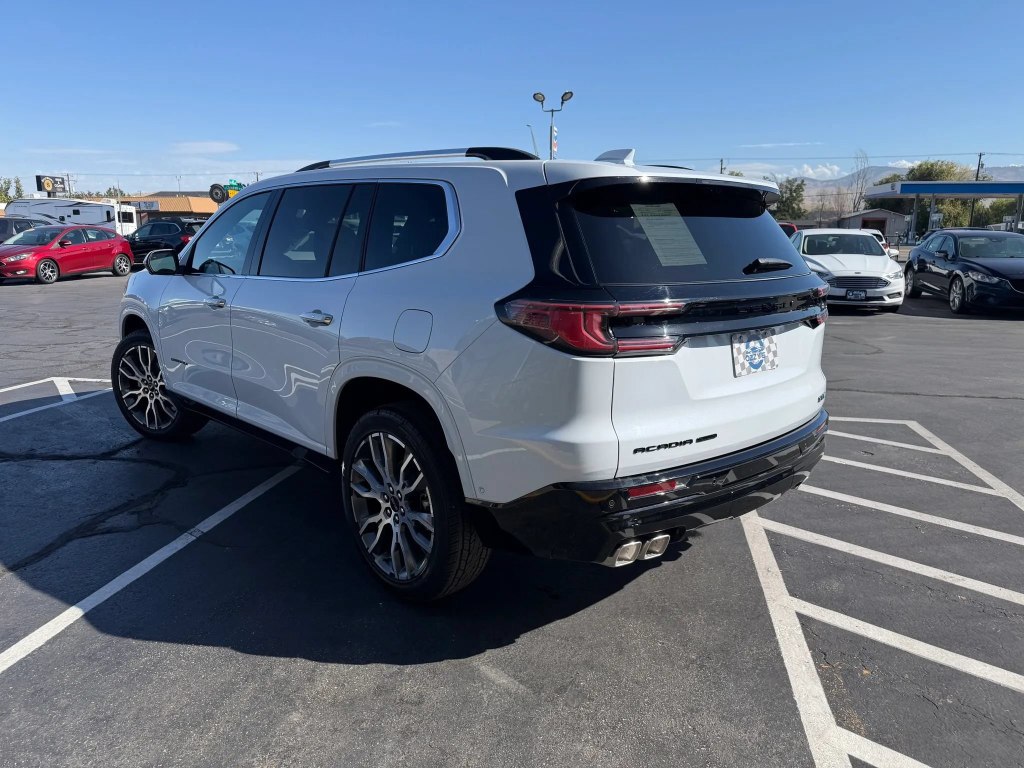 Used 2026 GMC Acadia Denali Ultimate AWD/4WD image 6