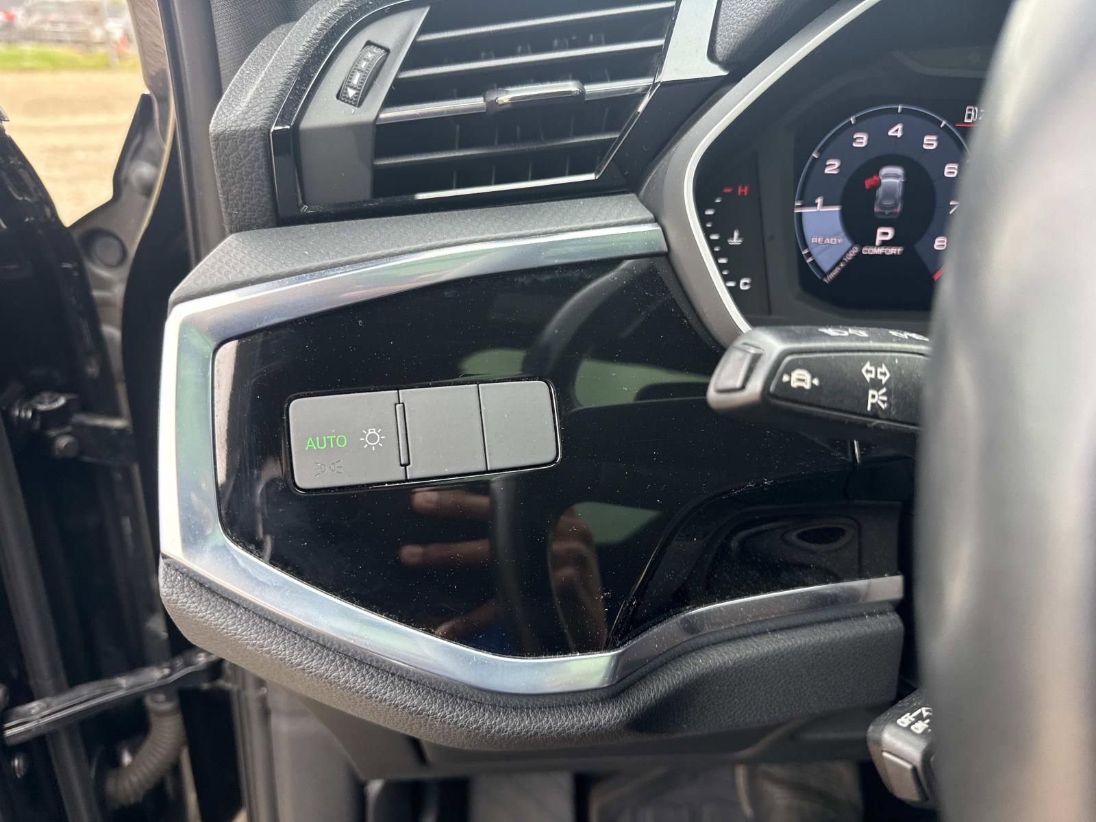 Used 2021 Audi Q3 2.0T Premium w/ Convenience Package image 28