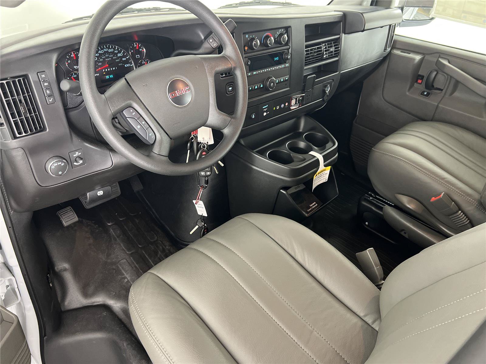 New 2025 GMC Savana 2500 w/ Driver Convenience Package RWD image 19