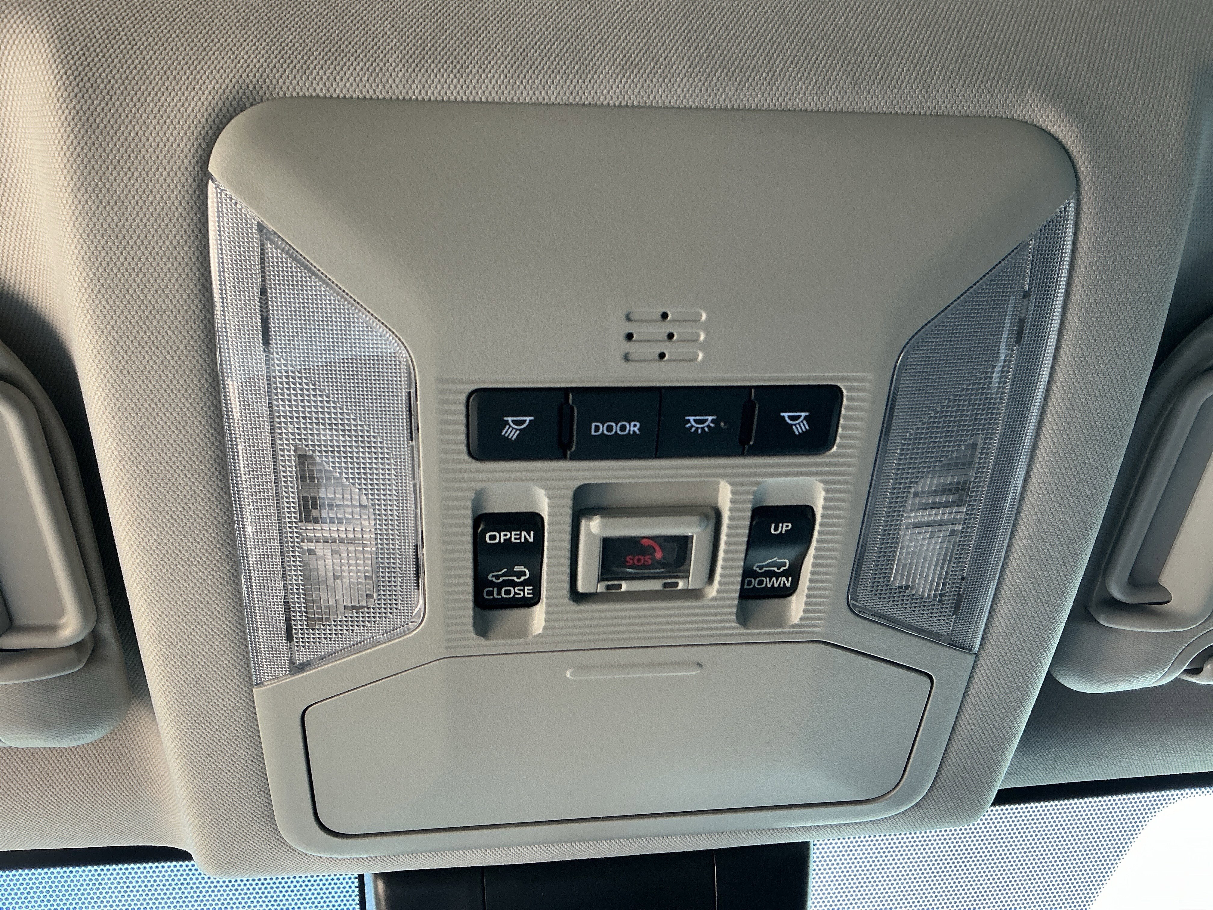 Used 2022 Toyota RAV4 XLE w/ Convenience Package image 31