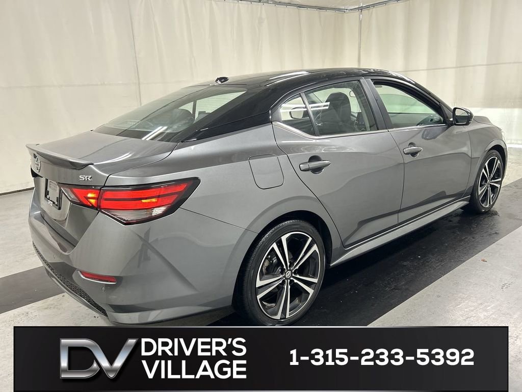 Used 2023 Nissan Sentra SR w/ SR Premium Package FWD image 2