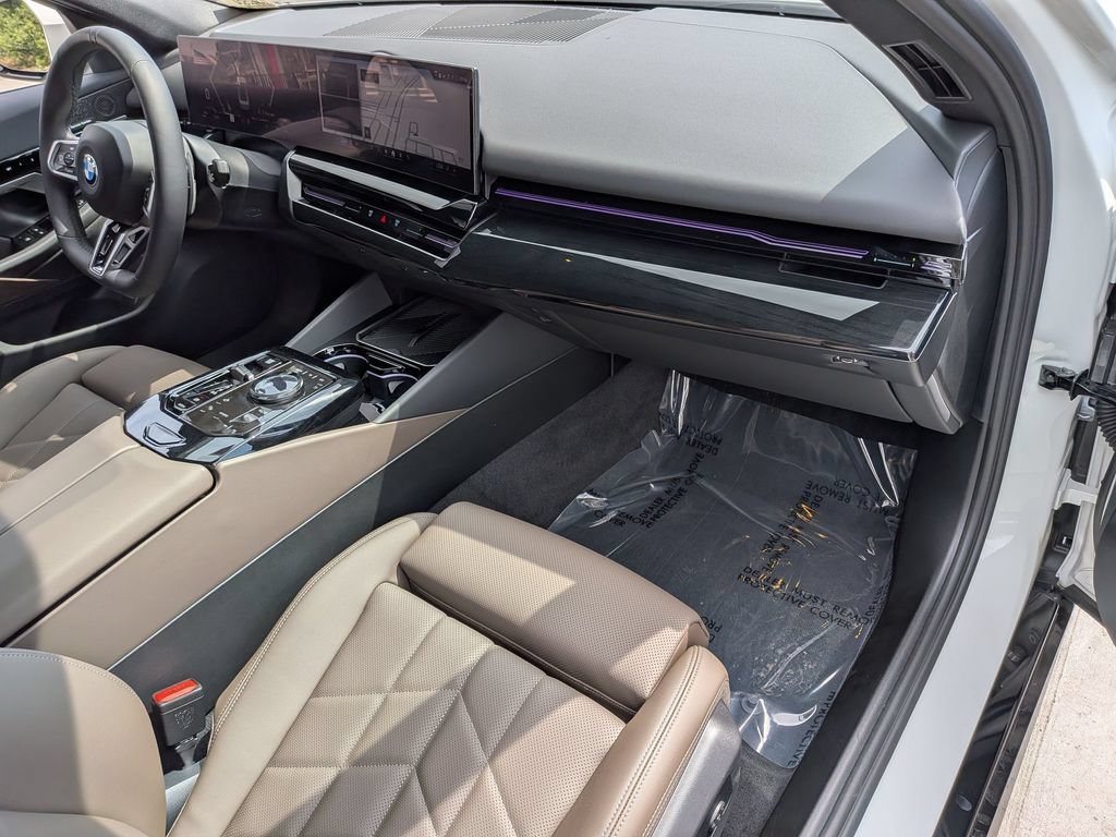 Certified 2026 BMW 530i w/ M Sport Package RWD image 9