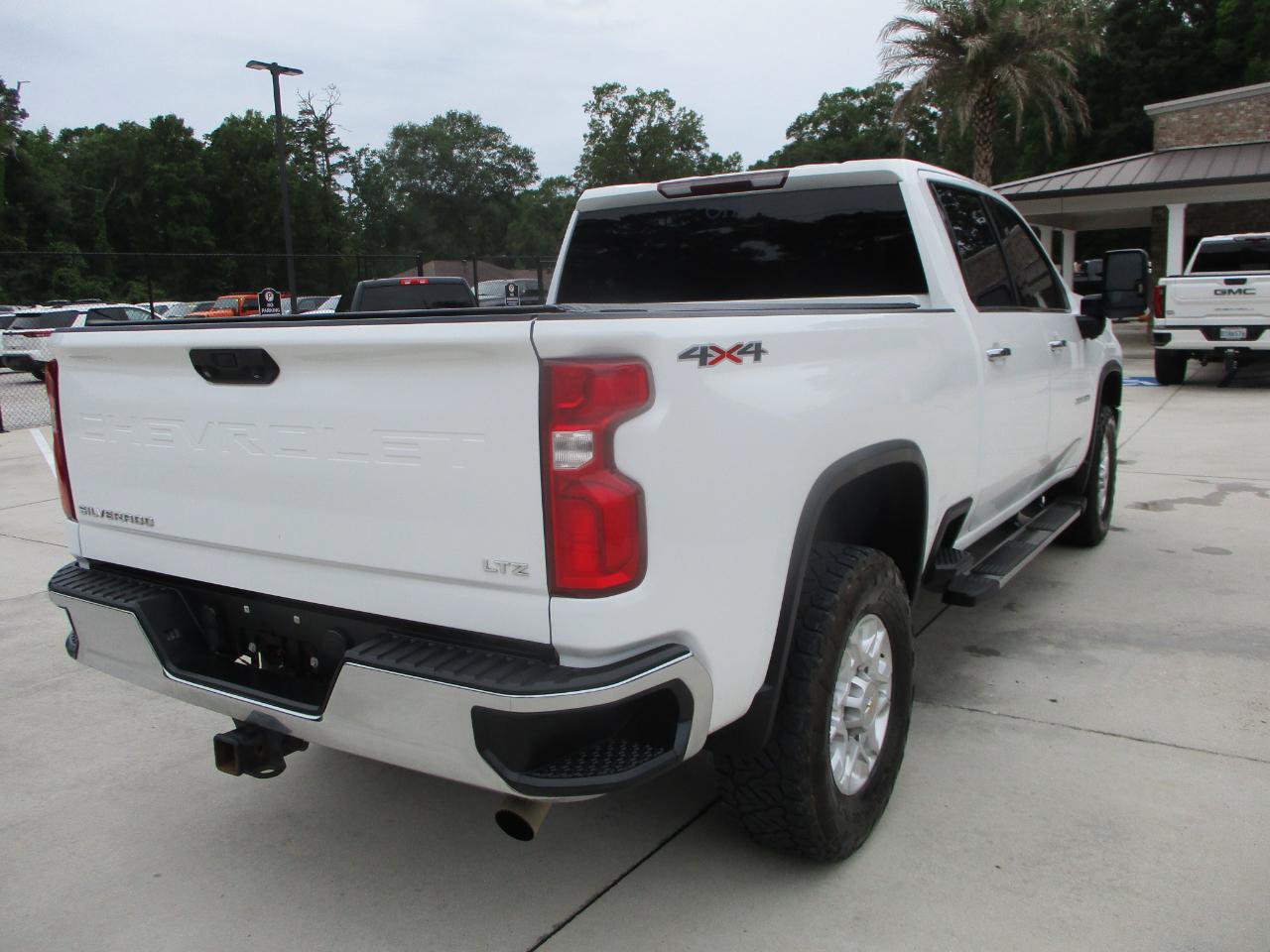 Used 2021 Chevrolet Silverado 2500 LTZ AWD/4WD image 6