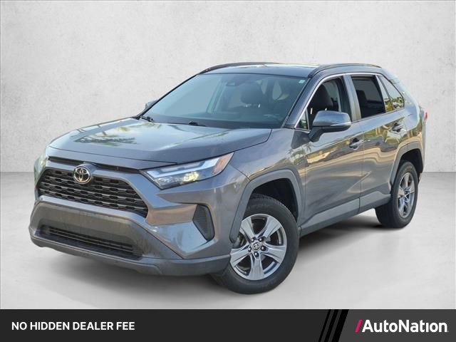 Used 2022 Toyota RAV4 XLE w/ Convenience Package FWD image 1