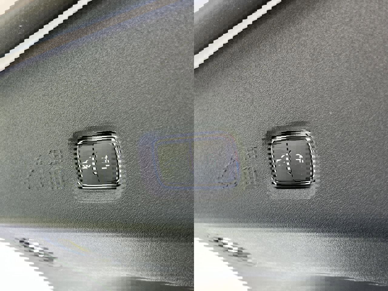 Used 2025 Ford Expedition Active image 34