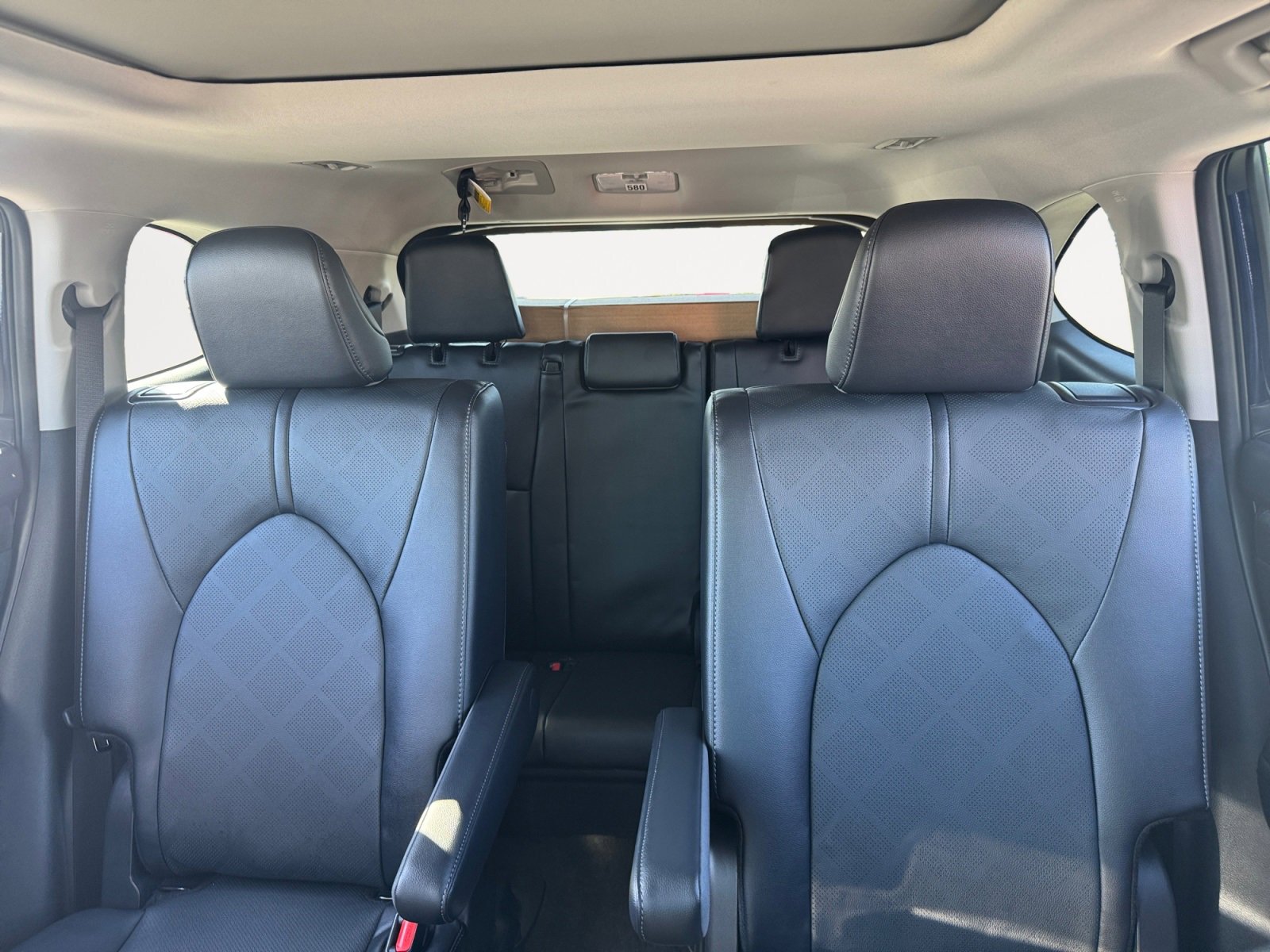 New 2026 Toyota Highlander Platinum image 13