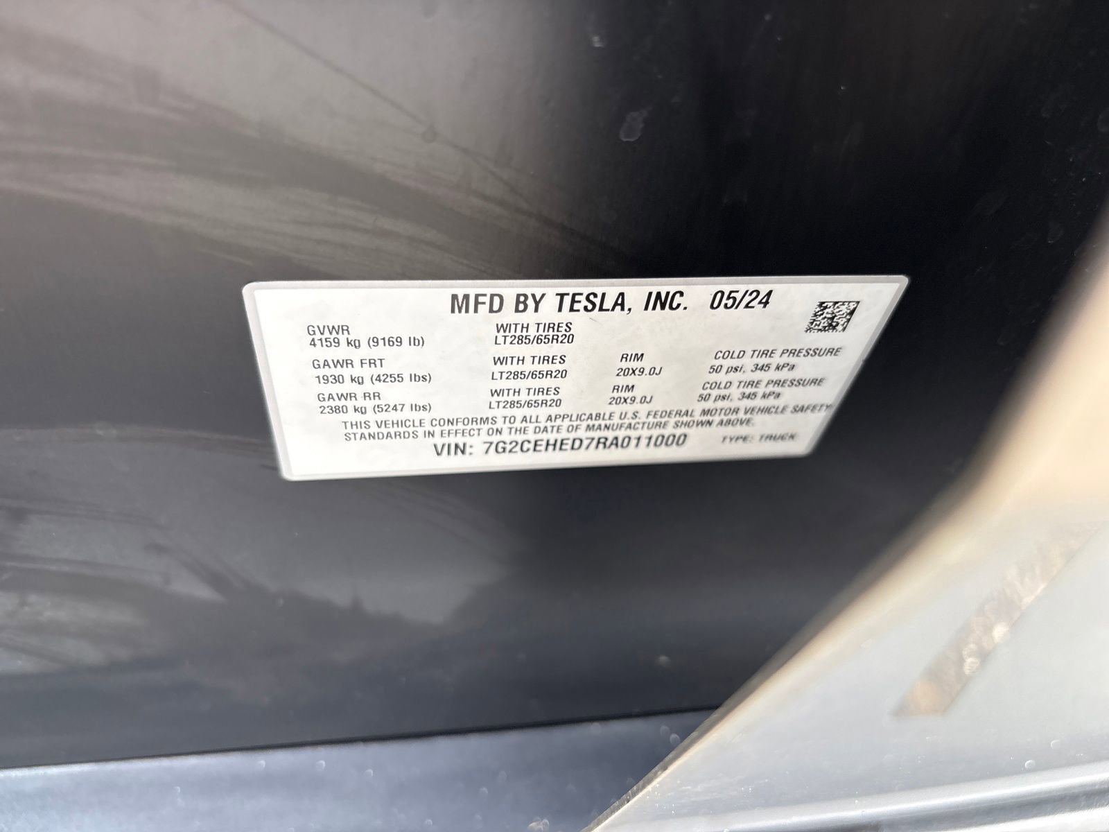 Used 2024 Tesla Cybertruck AWD Crew Cab image 30