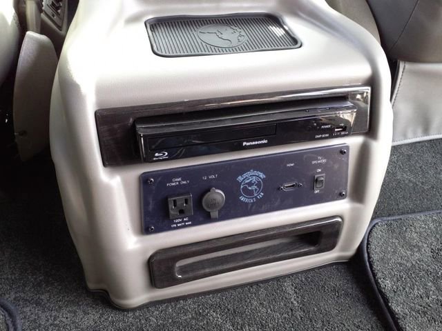 New 2025 GMC Savana 2500 Work Van w/ Driver Convenience Package image 21