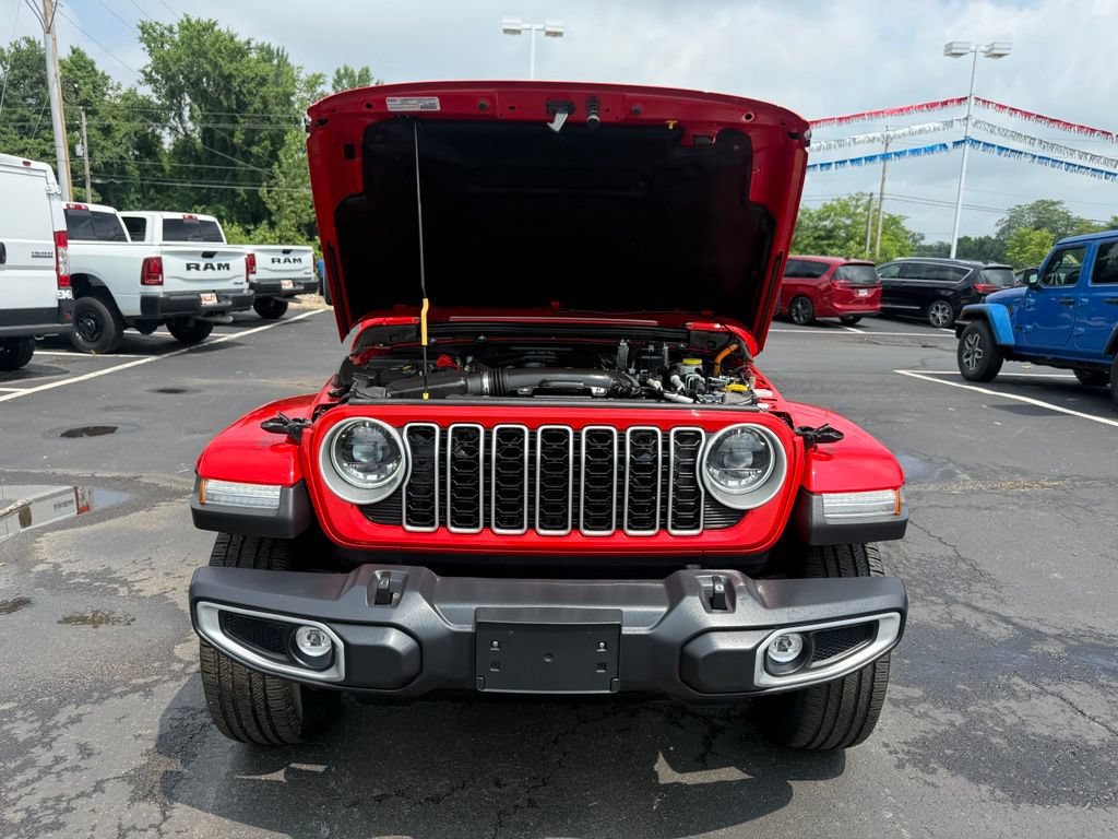 Used 2025 Jeep Wrangler Unlimited Sahara w/ Safety Group AWD/4WD image 64