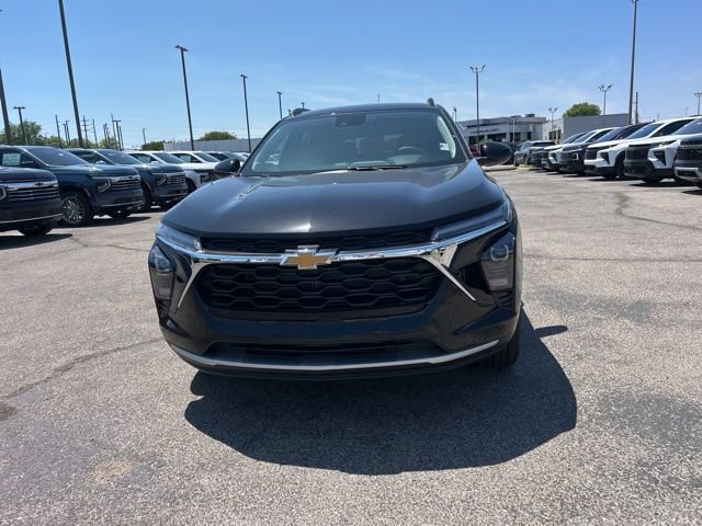 New 2026 Chevrolet Trax LT w/ Driver Confidence Package FWD image 8