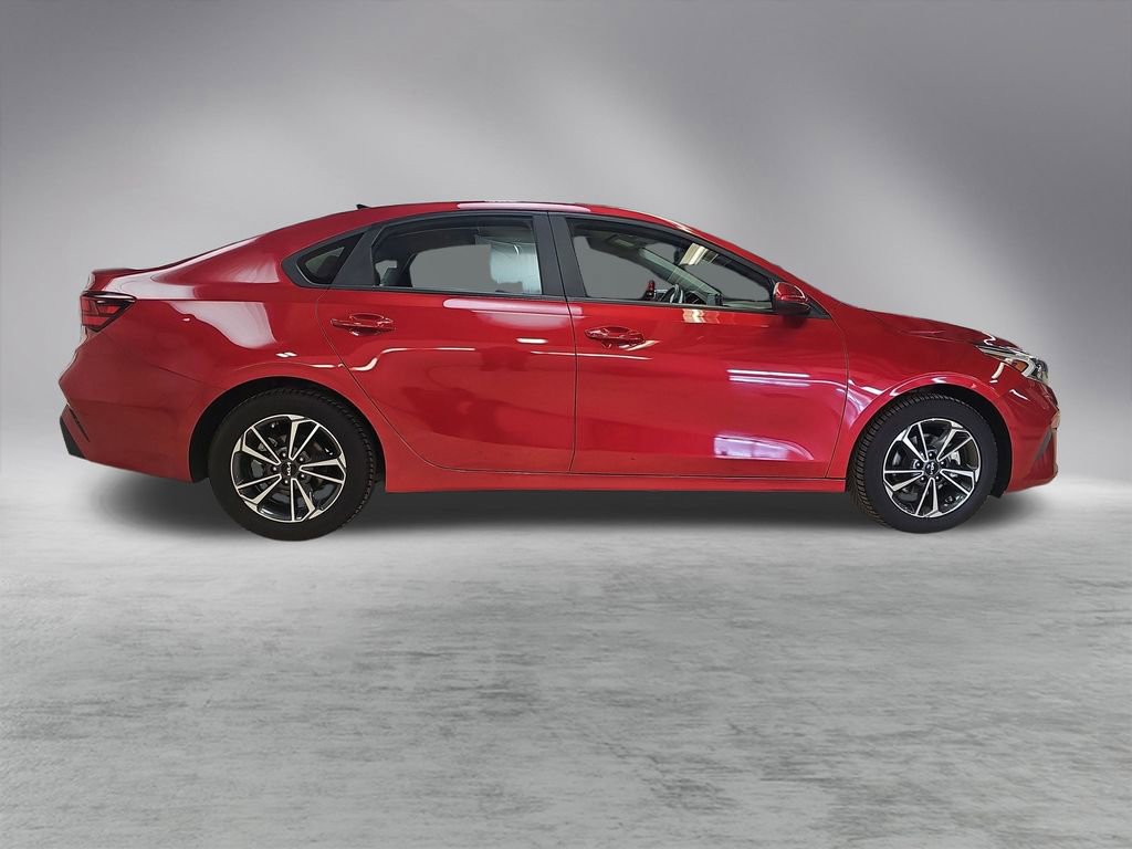 Used 2023 Kia Forte LXS image 6