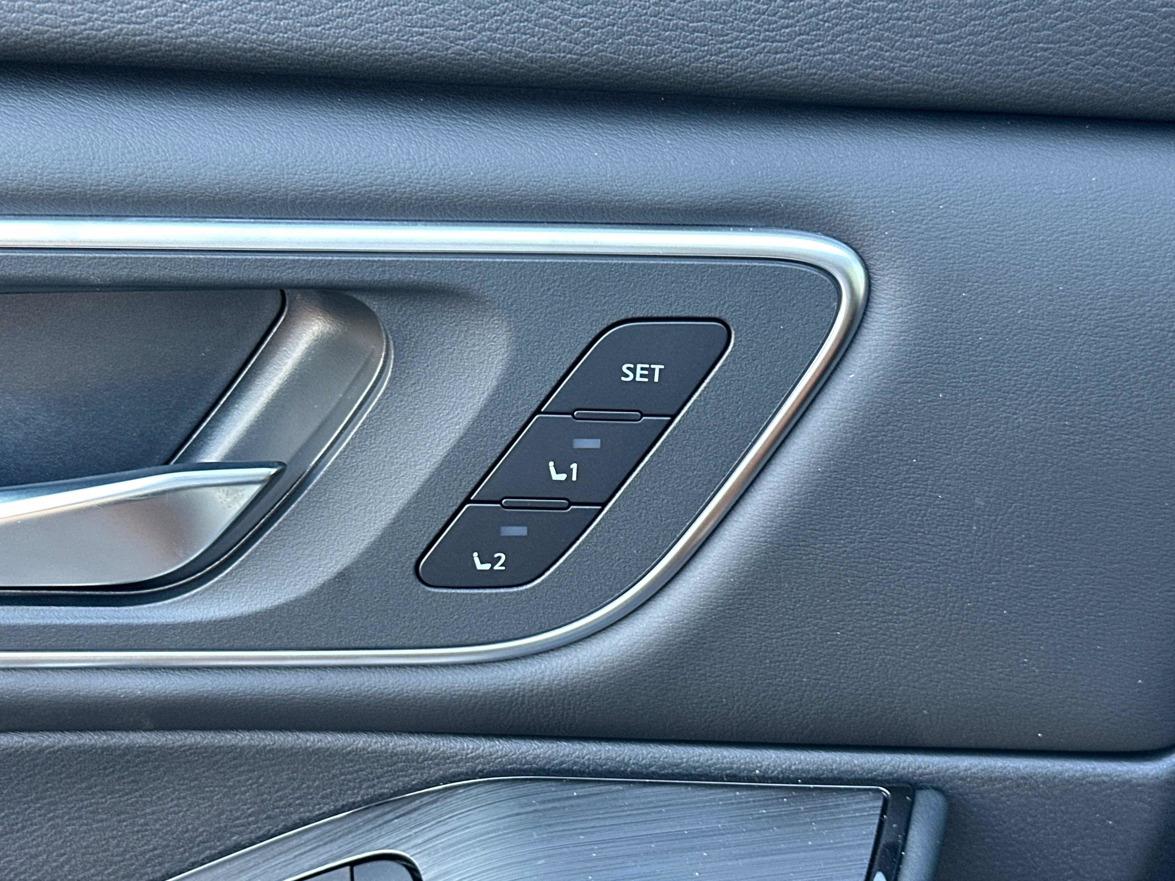 New 2026 Nissan Rogue Platinum w/ Platinum Premium Package image 18