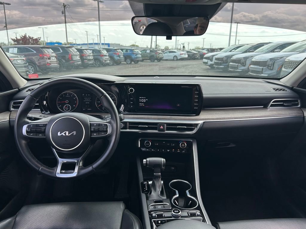 Used 2024 Kia K5 EX image 9