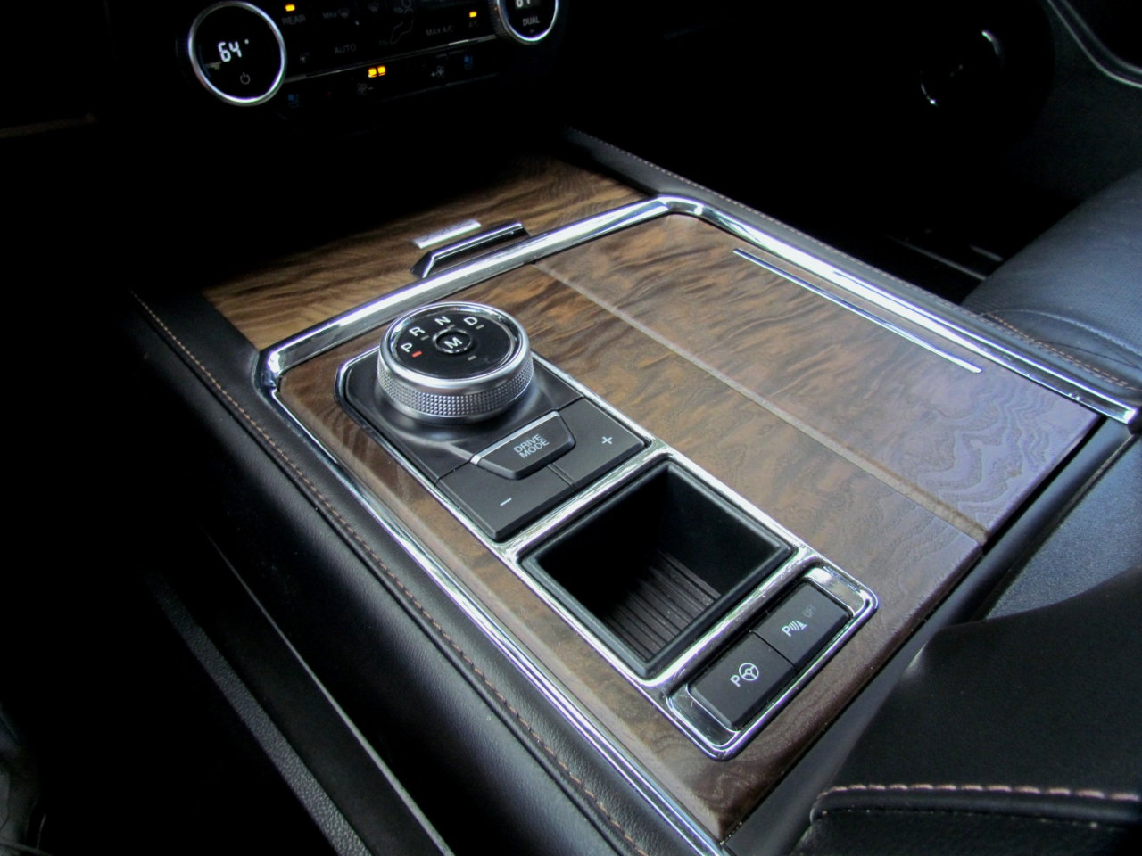 Used 2018 Ford Expedition Max Platinum image 39