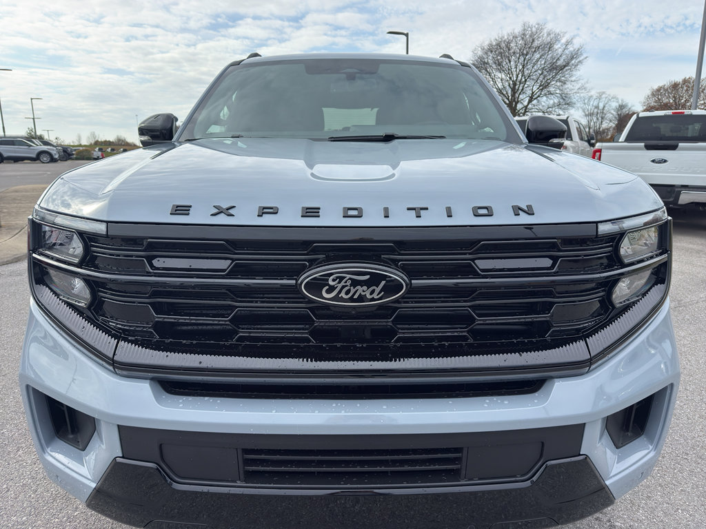 New 2025 Ford Expedition Platinum w/ Stealth Performance Package image 2
