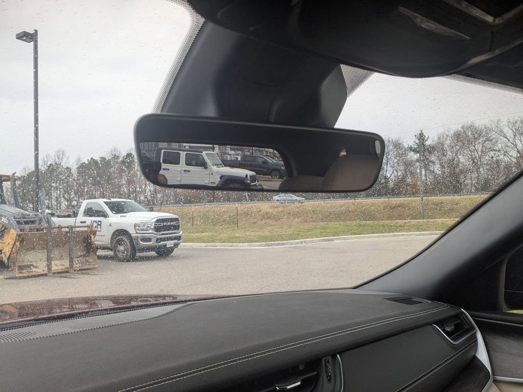 New 2025 Jeep Grand Cherokee Limited w/ Trailer Tow Package image 34