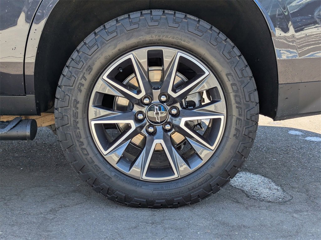 Certified 2022 Chevrolet Tahoe Z71 w/ Luxury Package image 55