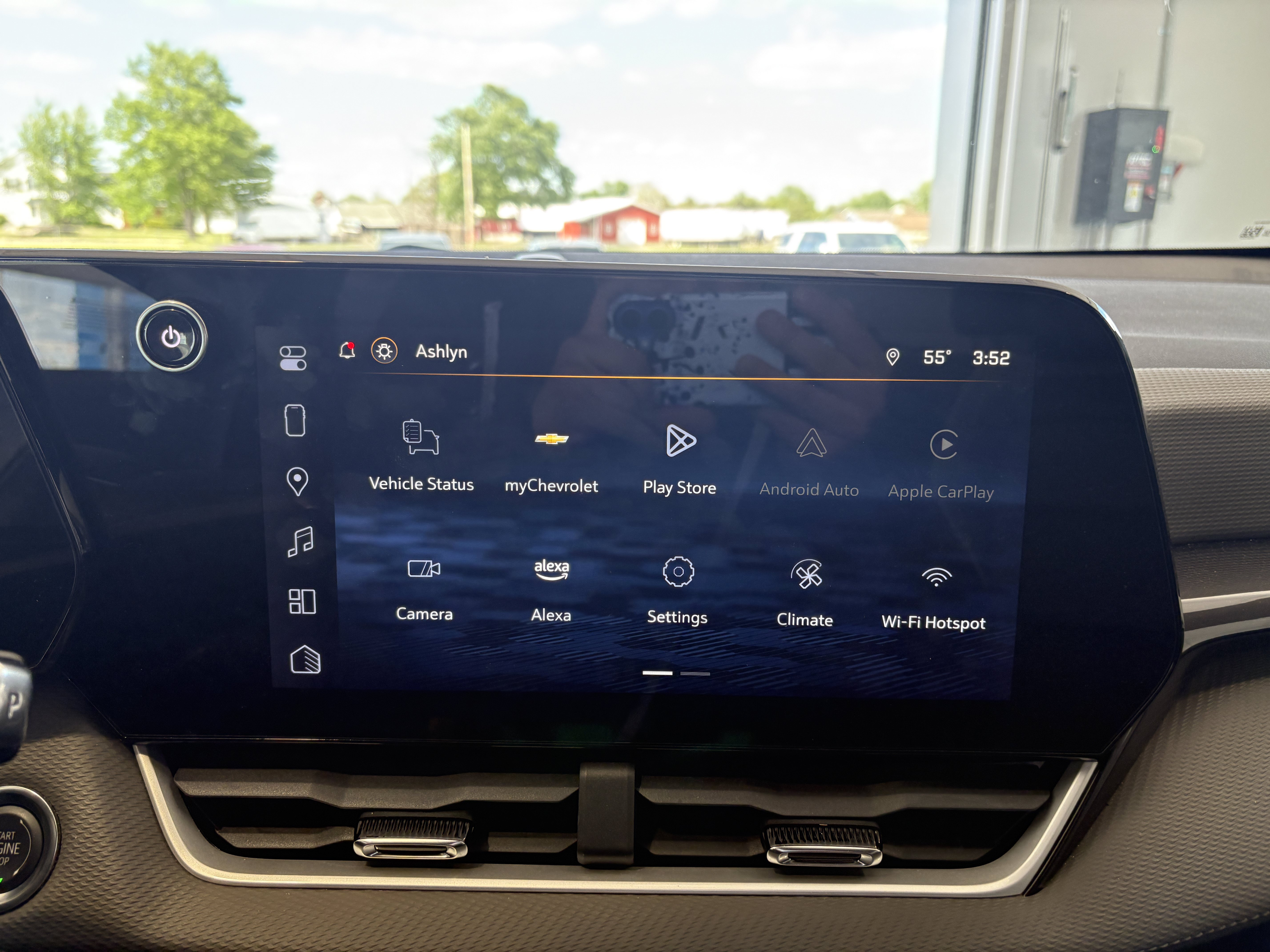 Used 2025 Chevrolet Equinox LT w/ Convenience Package II FWD image 16