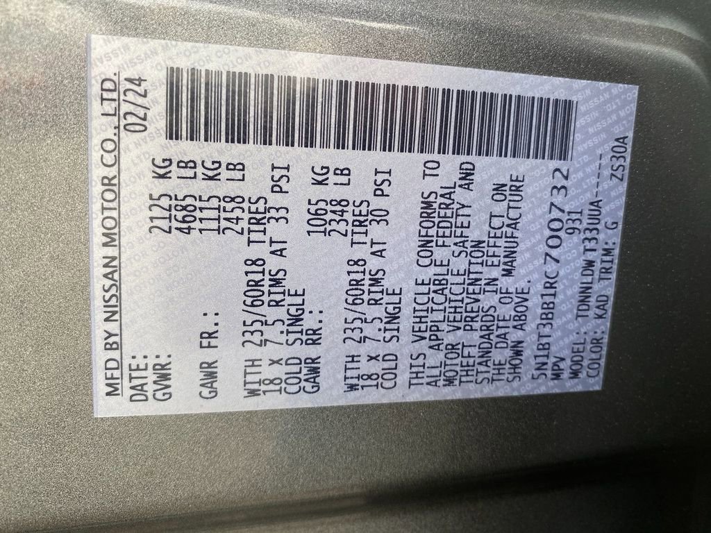 Used 2024 Nissan Rogue SV image 32